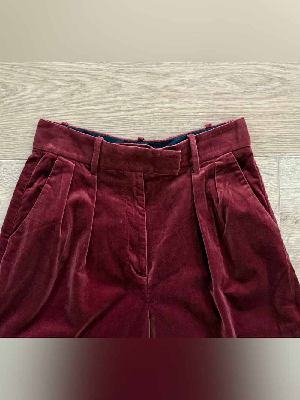 Wide-Leg Velvet Pants in Burgundy - Picture 4 of 9